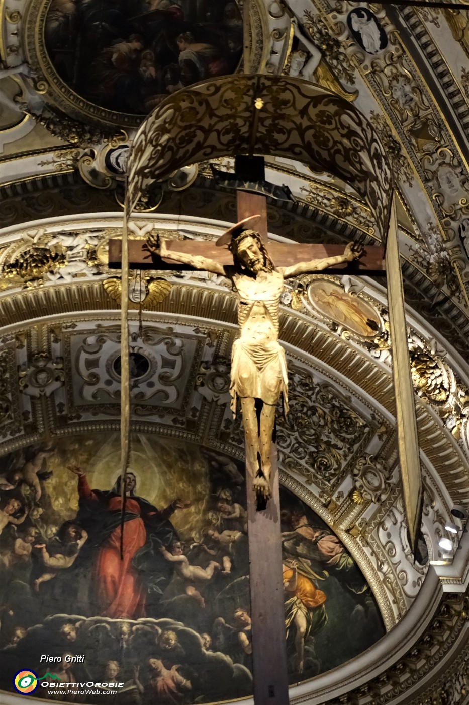 87 Il bel Crocefisso e la Madonna di Santa Maria Maggiore.JPG